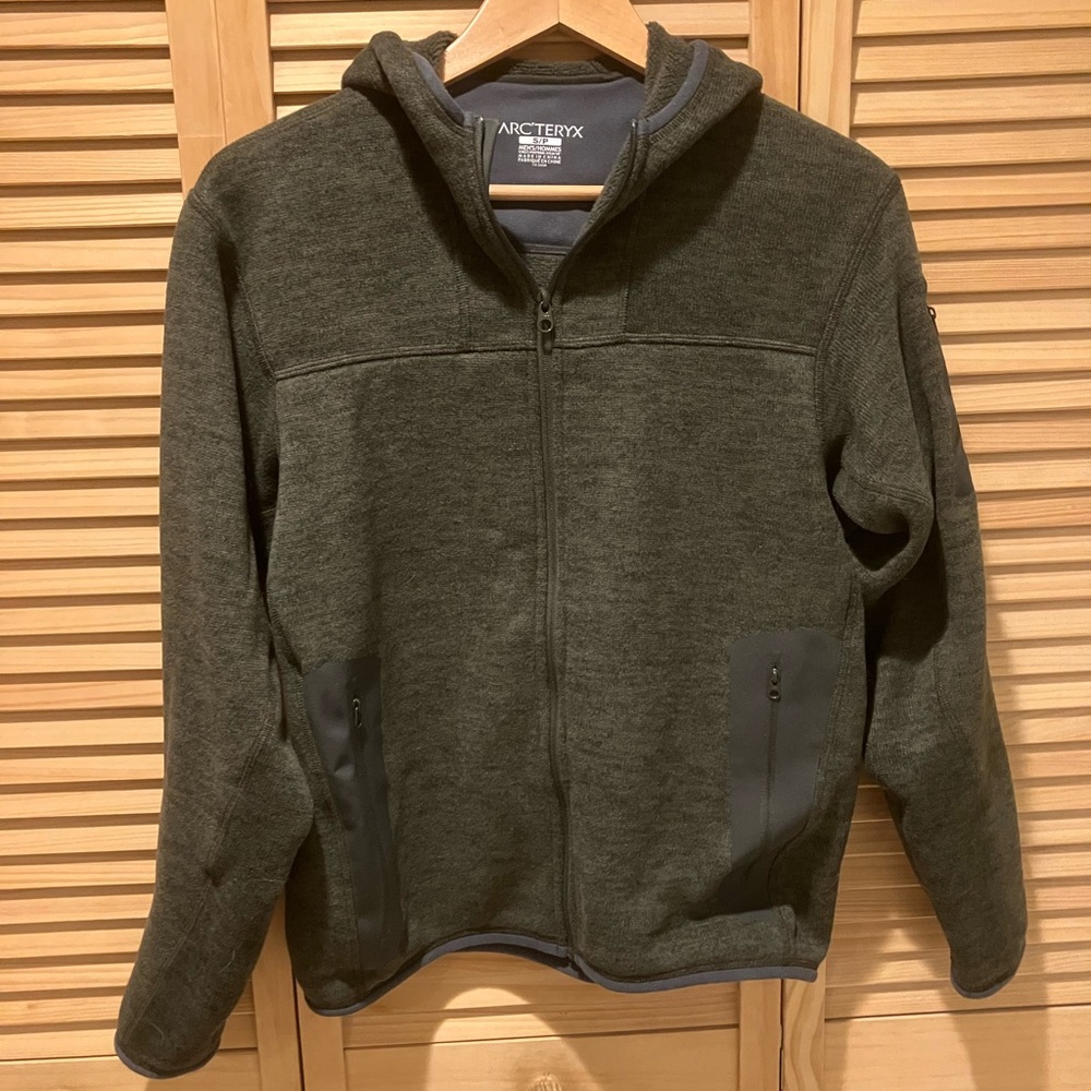 Arc'teryx Fleece Zip-Up Hoodie; gray/green